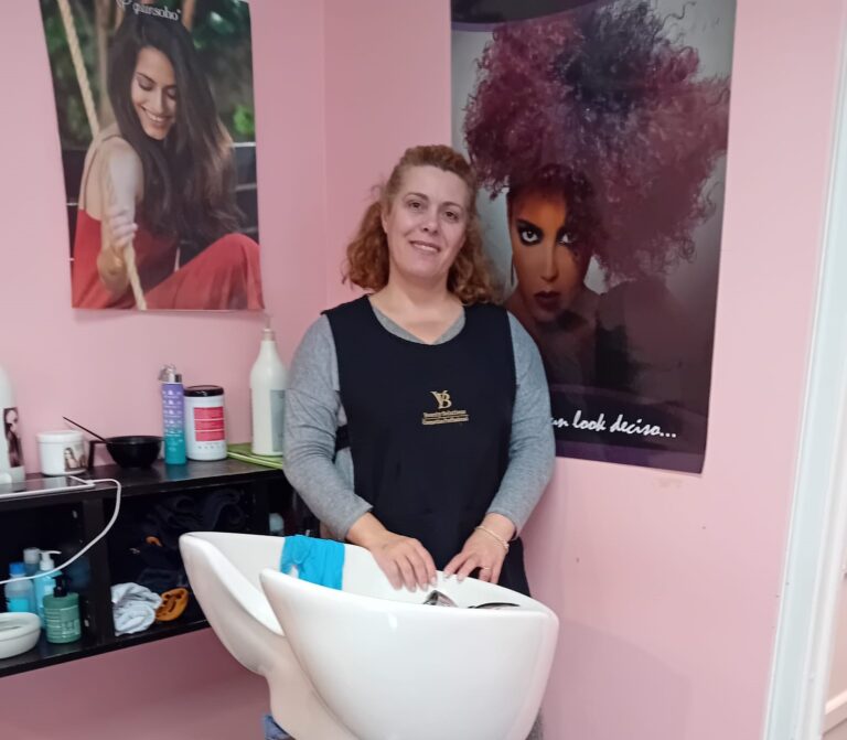 Very Nails Hair Style 6. ana cristina cabeleireiro small 768x671