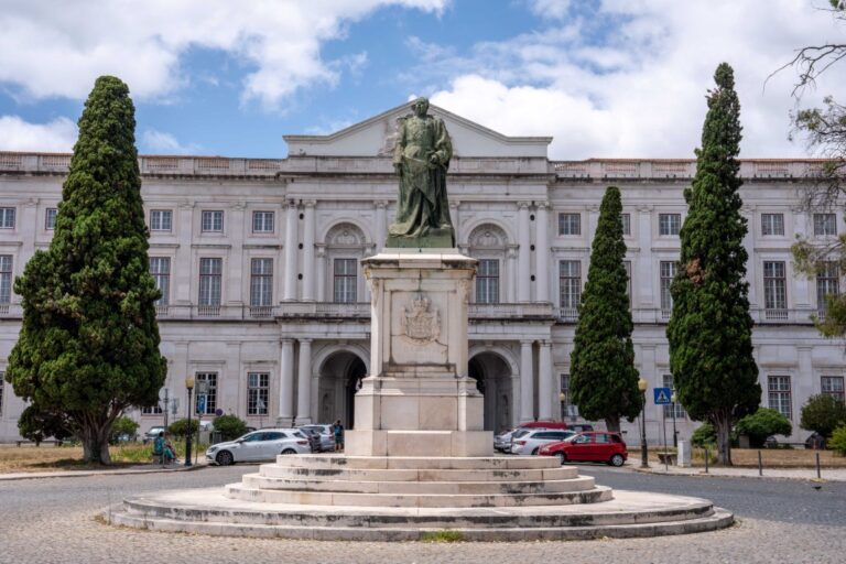 Palácio Nacional da Ajuda d. carlos i rei de portugal 768x512