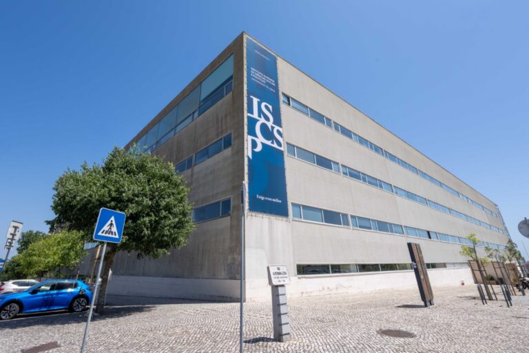 Polo Universitário da Ajuda instituto superior de ciencias sociais e politicas 3 3 768x512