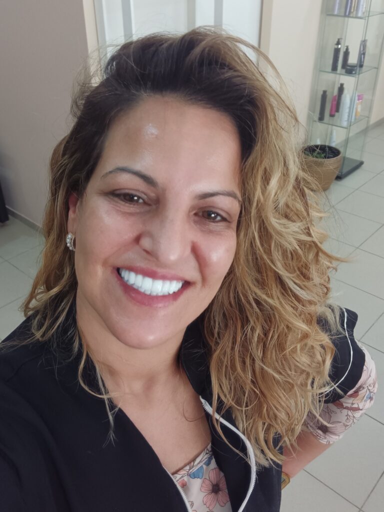 Very Nails Hair Style 500126945 1236760438025170 4599489255108769599 n 768x1024